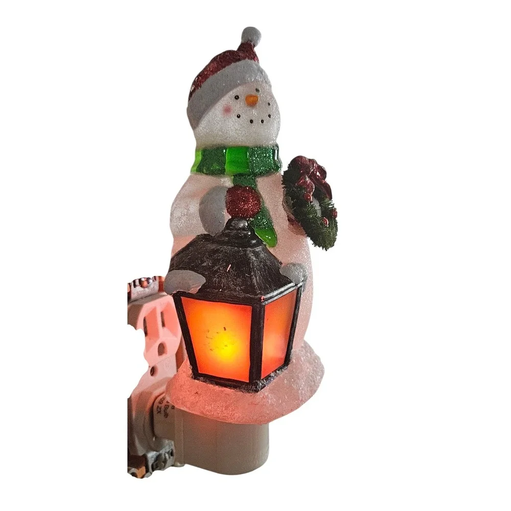 Christmas‎ Snowman Night Light Plug In Lantern Wreath Festive Holiday Decor